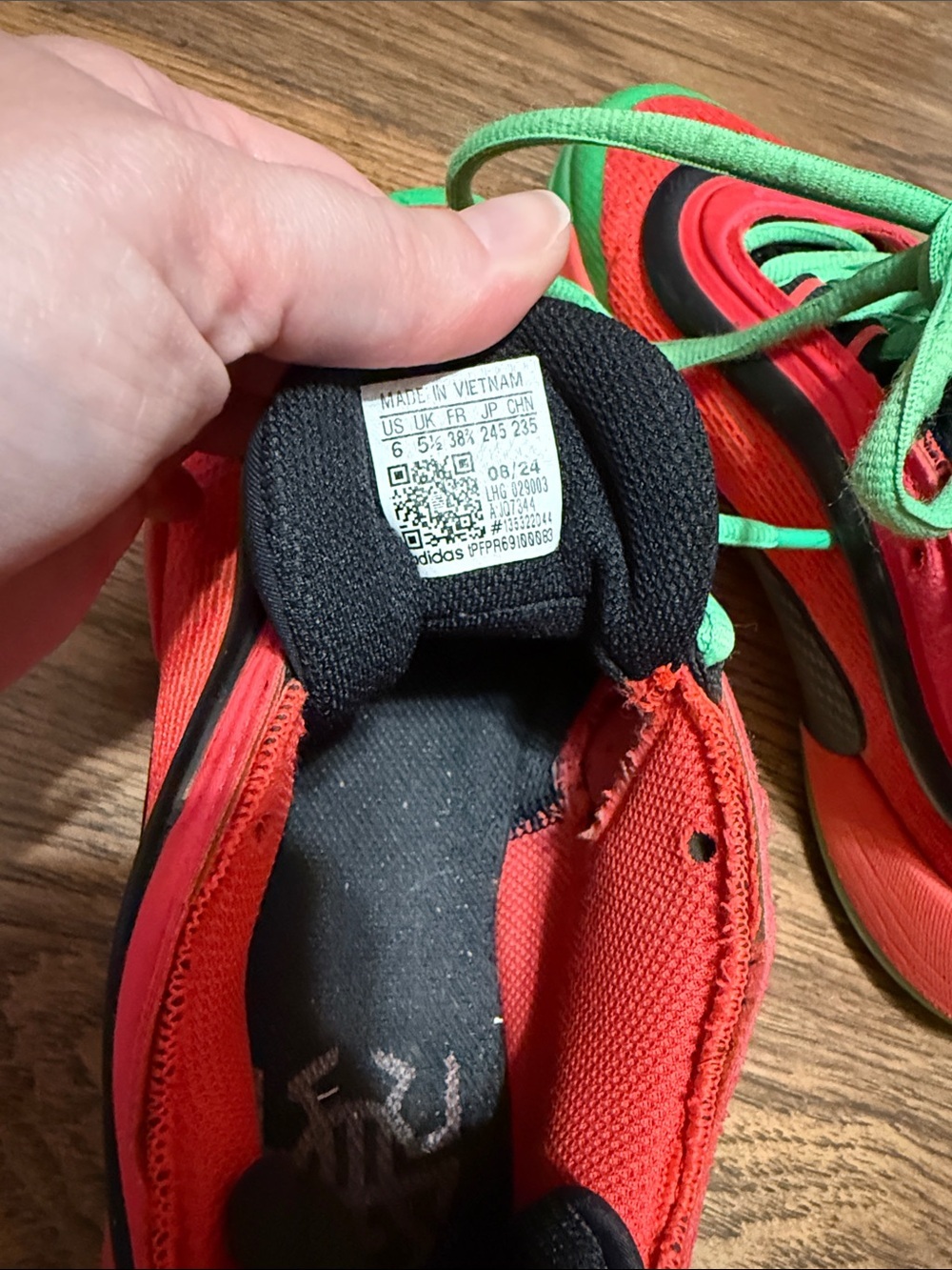 adidas D.O.N. Issue 6 basketball shoes Sneakers - Picture 2 of 12